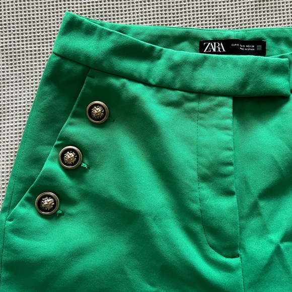 ZARA New Woman Bottle Green Buttoned Straight Leg Pants - Picture 4 of 7